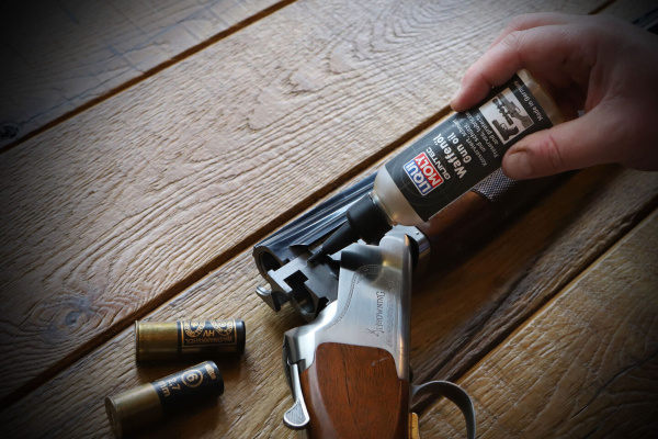 24391 Anwendung Guntec Waffenöl 01